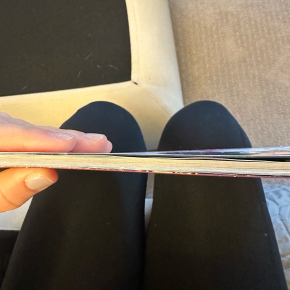 Taylor Swift Reputation Tour Book - Picture 6 of 7